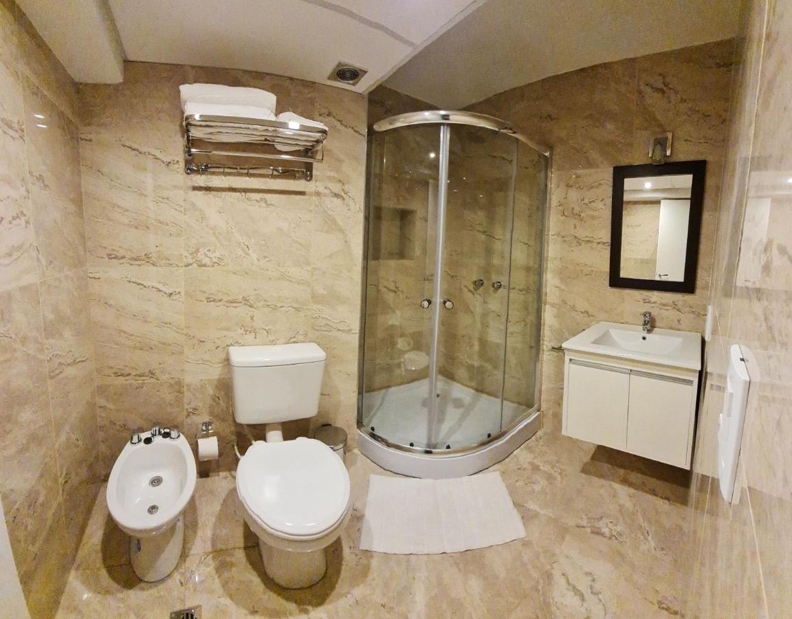 Departamento Monoambiente, A Metros De Peatonal Sarmiento Apartment Mendoza Ngoại thất bức ảnh